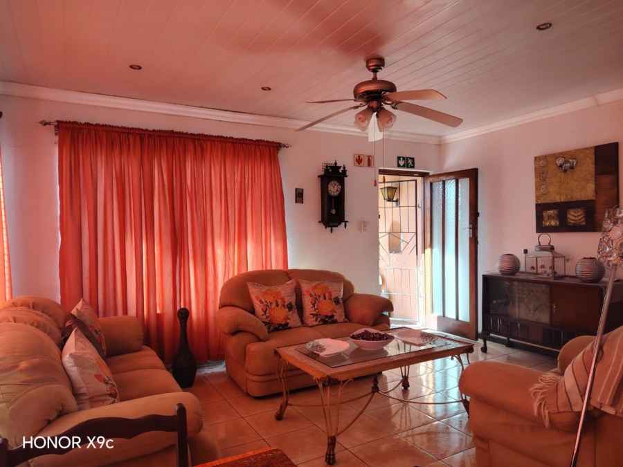 3 Bedroom Property for Sale in Rosedale Western Cape